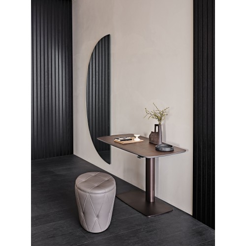 Cat. Runner Wood íróasztal