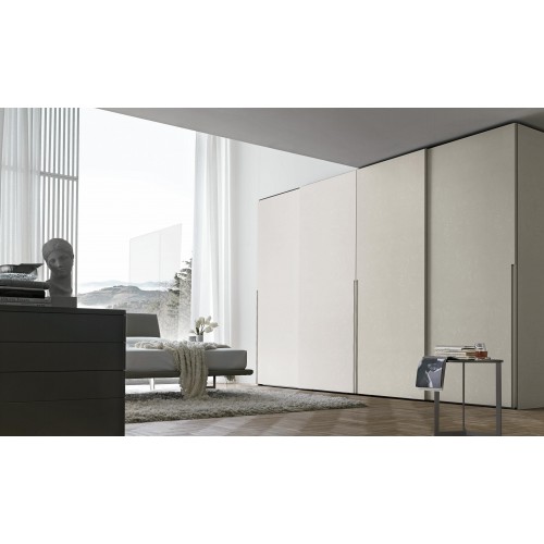 TMS. Doris tolóajtós gardrób