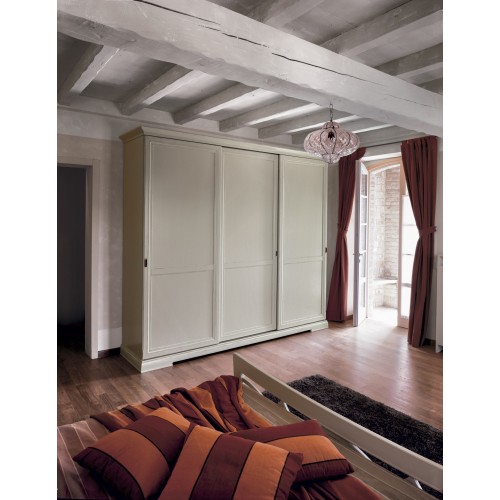 Ton. Geremia gardróbszekrény