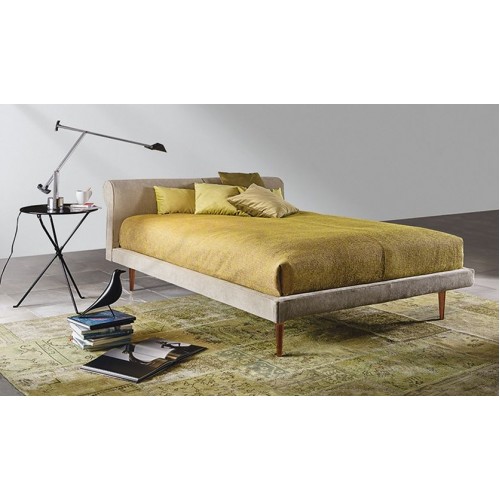 VIB. Arthur franciaágy