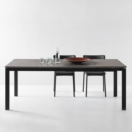 Con. Eminence asztal (Kiállítva) 